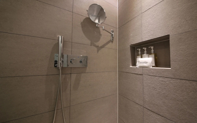 Zam 101 Hotel