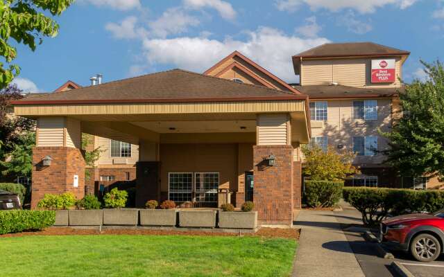 Best Western Plus Park Place Inn & Suites