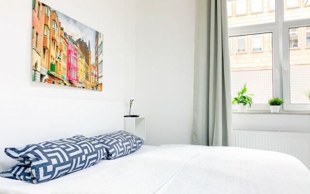 Relax Aachener Boardinghouse Main Train Station