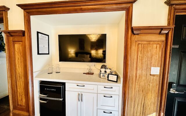 Bespoke Inn Flagstaff