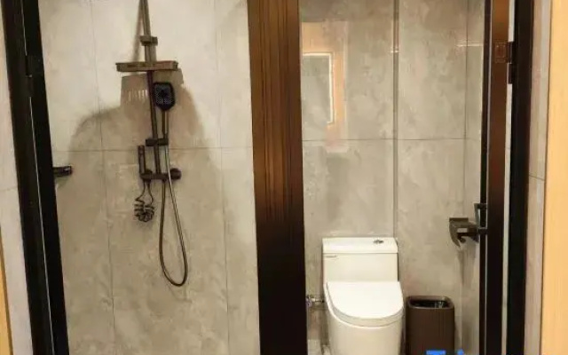 Guangling Four Seasons Hotel