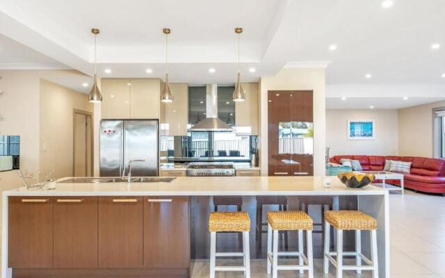 GATHER AT VINCENTIA 4pm check out Sundays except Peak season