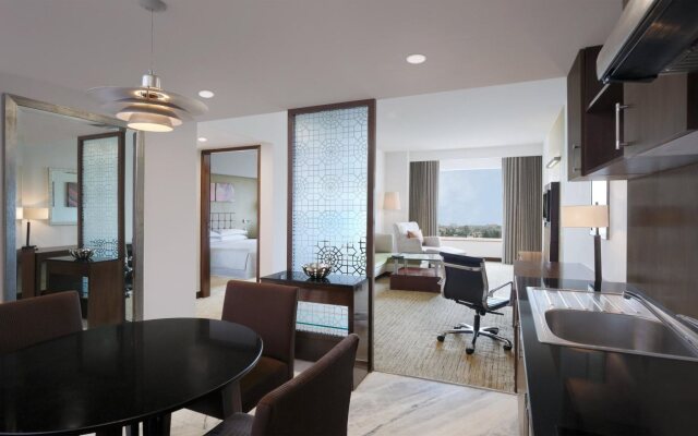 Four Points by Sheraton Hotel & Serviced Apartments, Pune