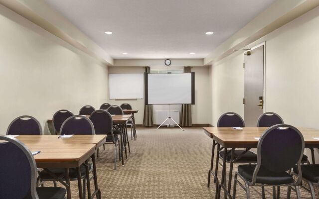 Travelodge Suites by Wyndham Saint John