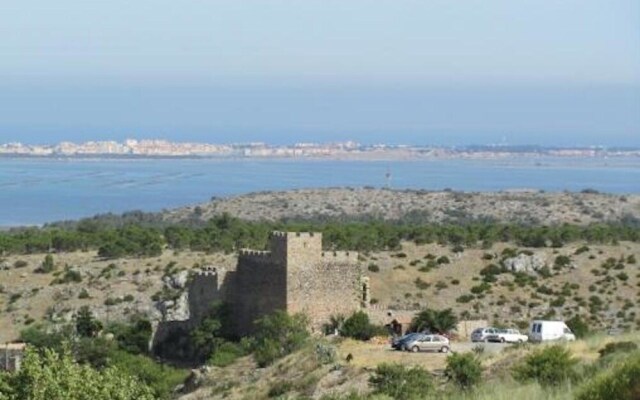 Tipi Lounge and breakfast