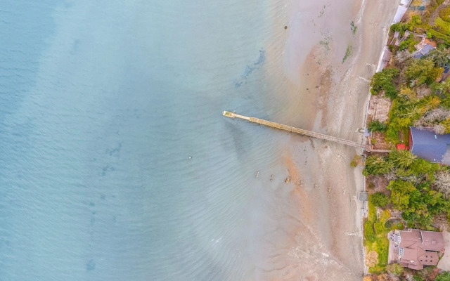 Quiet private and peaceful beach house