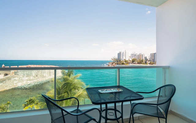 Condado Lagoon Villas 1