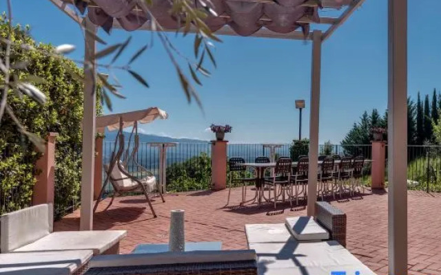 Private Country House with swimming pool -Chianti