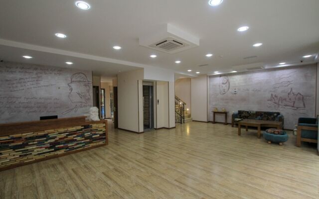 Gala Boutique Hotel