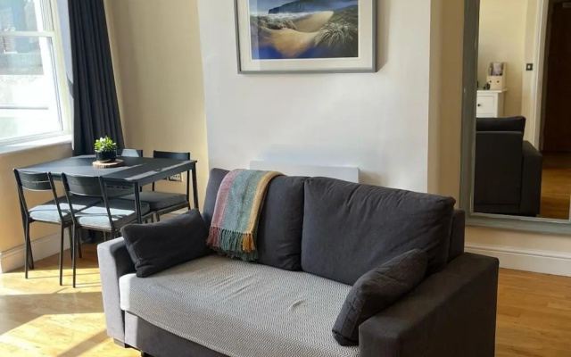 Cardiff Apt - Sleeps 6 - Castle & Stadium Nearby