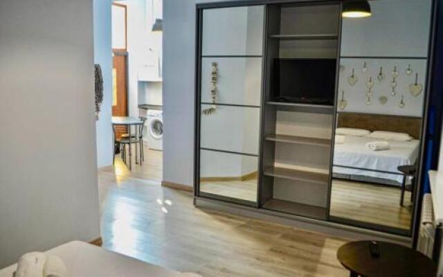 Romantic in Lviv 500m from Opera