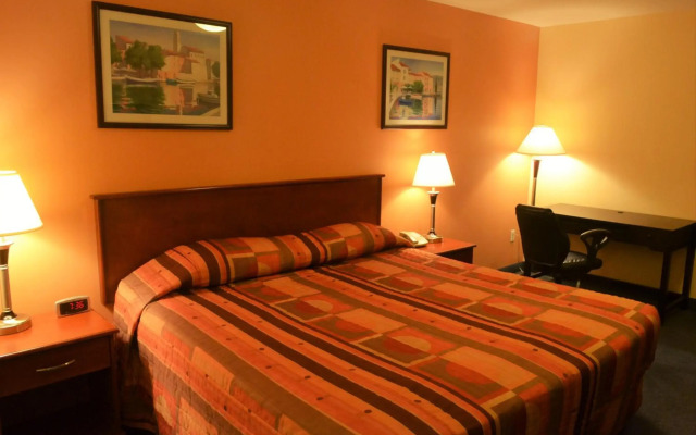 Aurora Park Inn & Suites