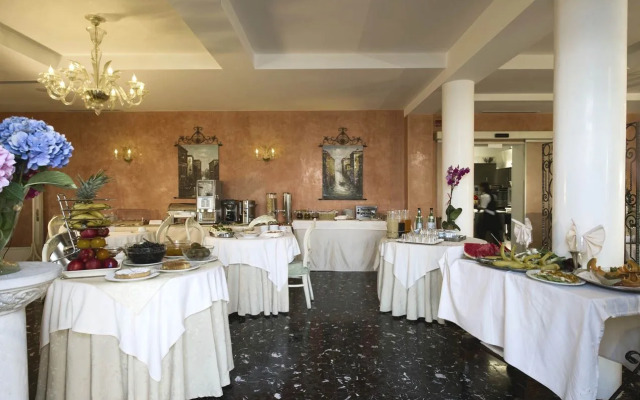 Viktoria Palace Hotel