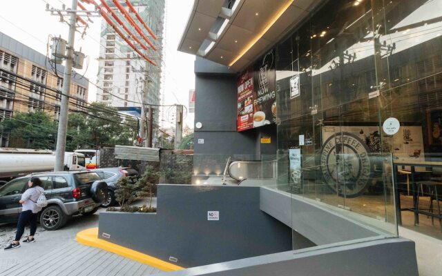 RedDoorz Premium near UST Hospital