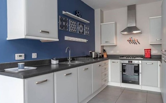 Elegant Holiday Home in Milton Keynes Near Towncentre