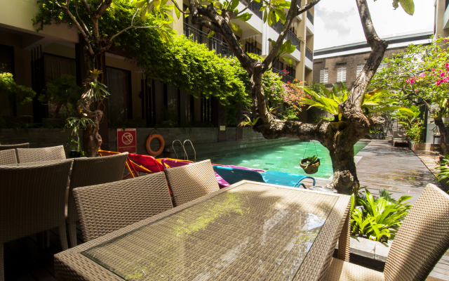 100 Sunset Hotel Managed by Eagle Eyes