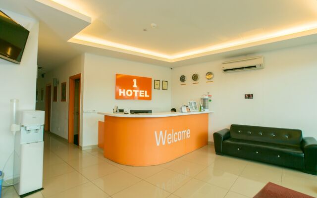 1 Hotel Mahkota Cheras