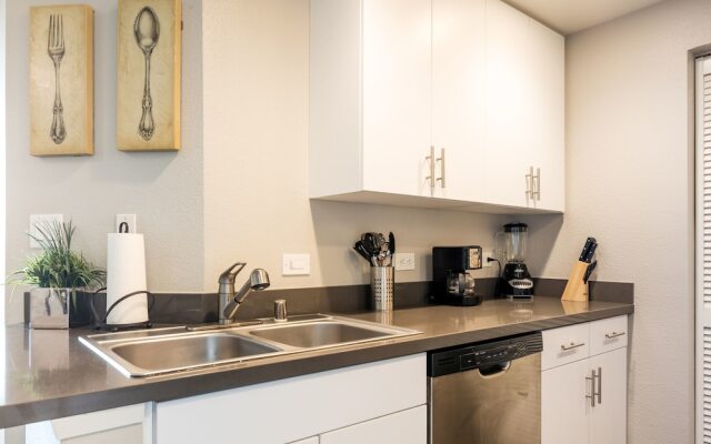 Spacious Apartment In Boston Back Bay