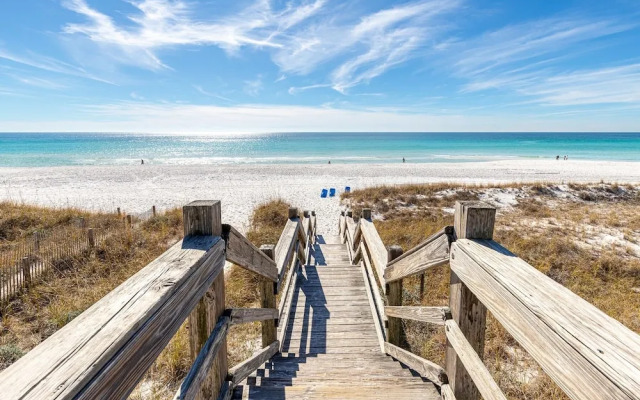 Grand Caribbean East 101 2 Bedroom Condo