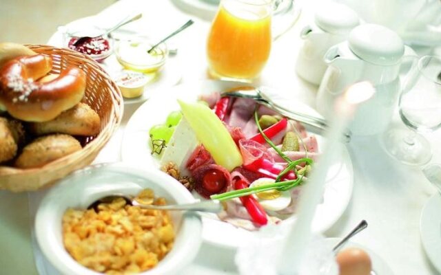 Thermenhotel Stoiser