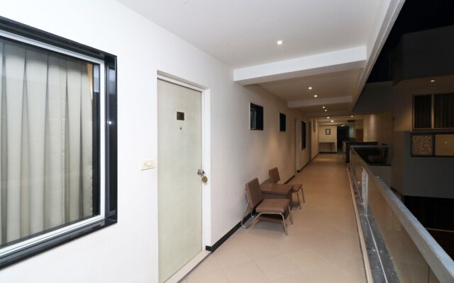 Capital O 1796 Grand Hotel