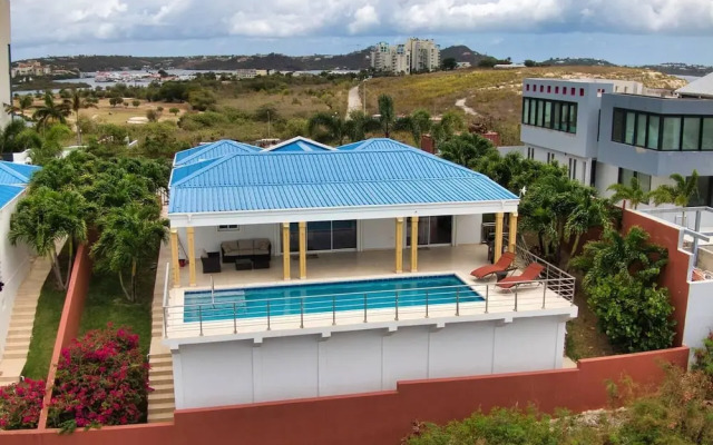 Charming 3-bed Villa in Maho