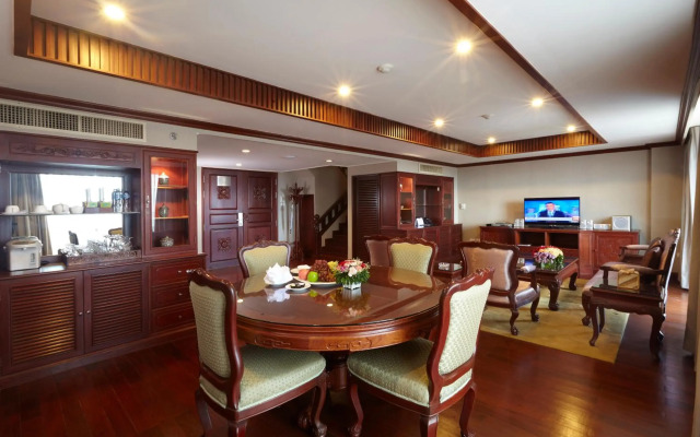 Lao Plaza Hotel