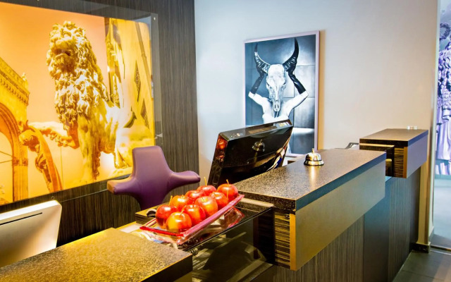 Munich Deluxe Hotel