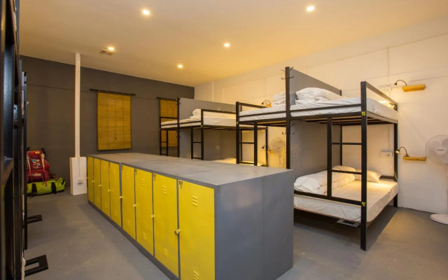 Yakety Yak Hostel