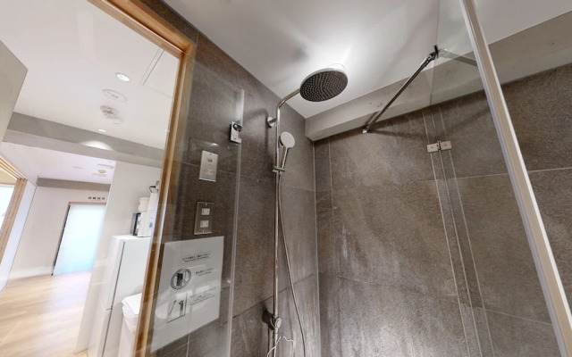 M/W Hotel
