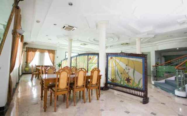 Bandar Narita Hotel