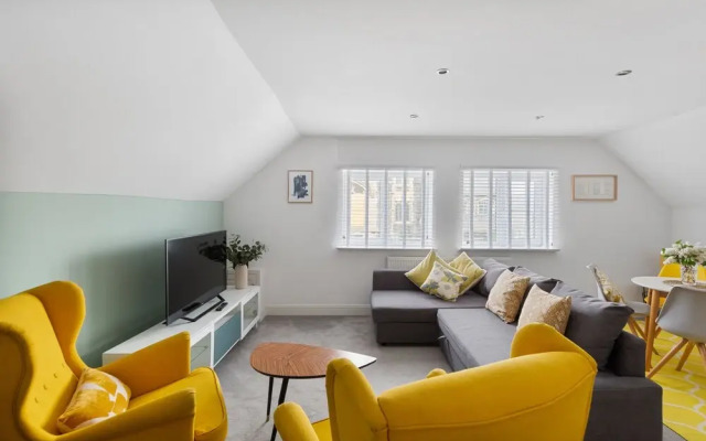 84A Albany Road