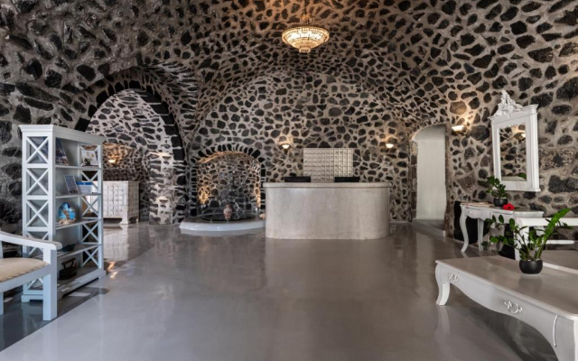 Splendour Hotel and Suites