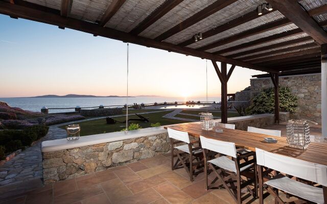 Mykopetra Villas