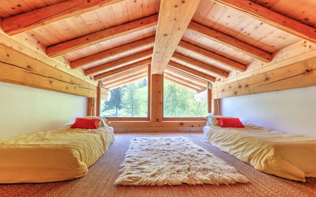 Luxury Chalet, Near the ski Slopes, With Fireplace, Sauna, Jacuzzi and Internet Access