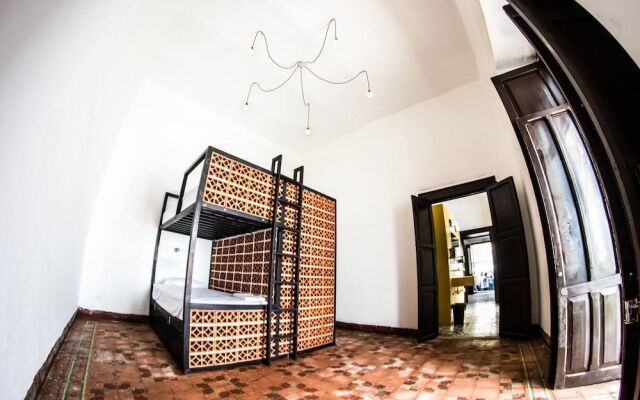 Gente de más Bed & Breakfast