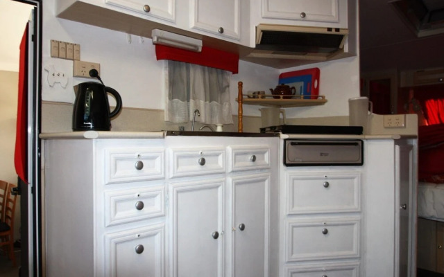 Bay 79 Ledge Point Holiday Park