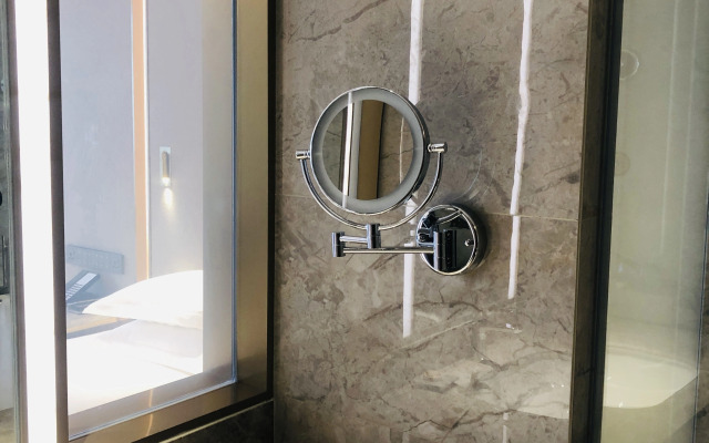 Huzhou Junchen Rezen Hotel