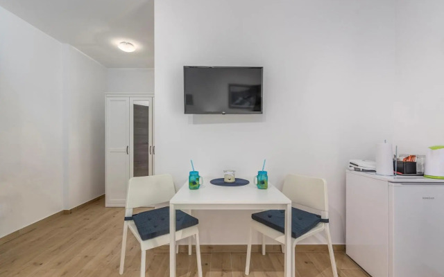 Apartment Complex Jelena