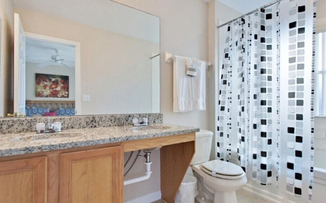 King Triton's Townhome at Regal Oaks