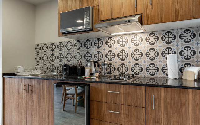 Casai Roma | 2BR | Cozy Retreat