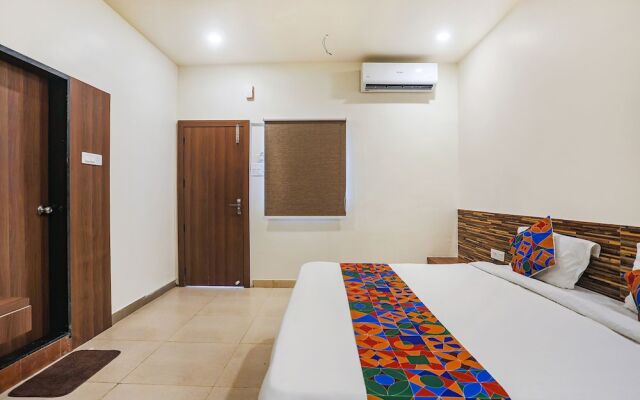 Fabexpress Jai Manglam Service Apartment
