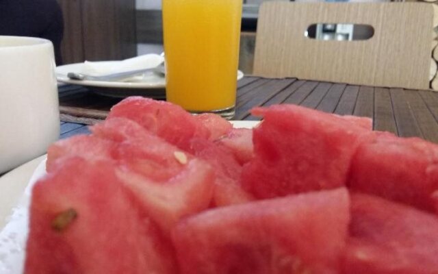 Pearl Highway Hotel