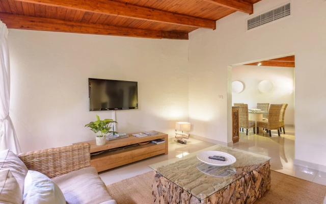 San Lameer Villa Rentals 12101