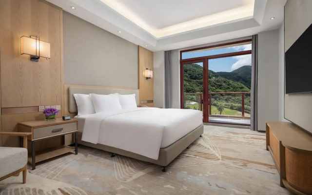 Crowne Plaza Zhoushan Seaview, an IHG Hotel