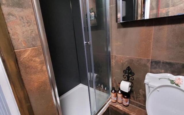23 Opera Suites, Riverside, Llangollen