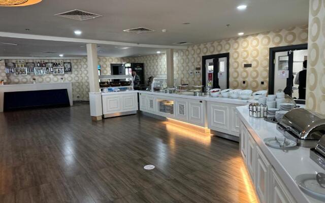 Orbi City Luxury Suite