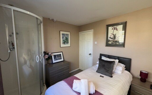 Lancaster Close Serviced Accommodation