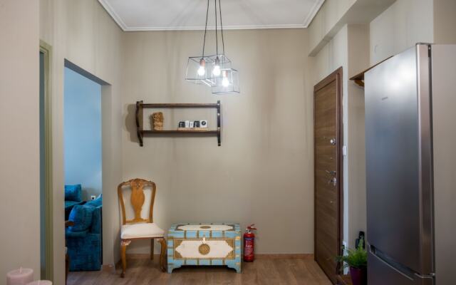 Newly Renovated Flat 10 min From Metro Station - Adults Only