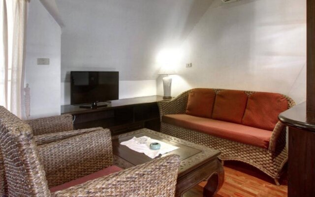 Golden Palms Residence
